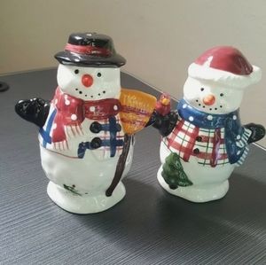 HARRY AND DAVID CERAMIC Holidays SNOWMEN SALT & PEPPER SET